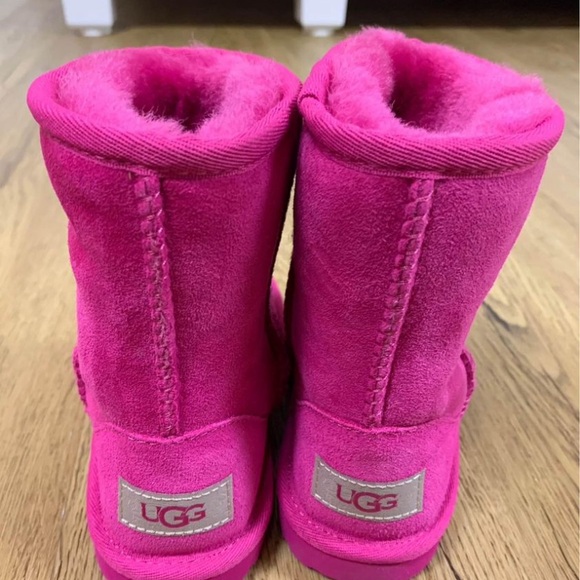 COPY - Brand New Toddler/Girl Uggs - Picture 4 of 5